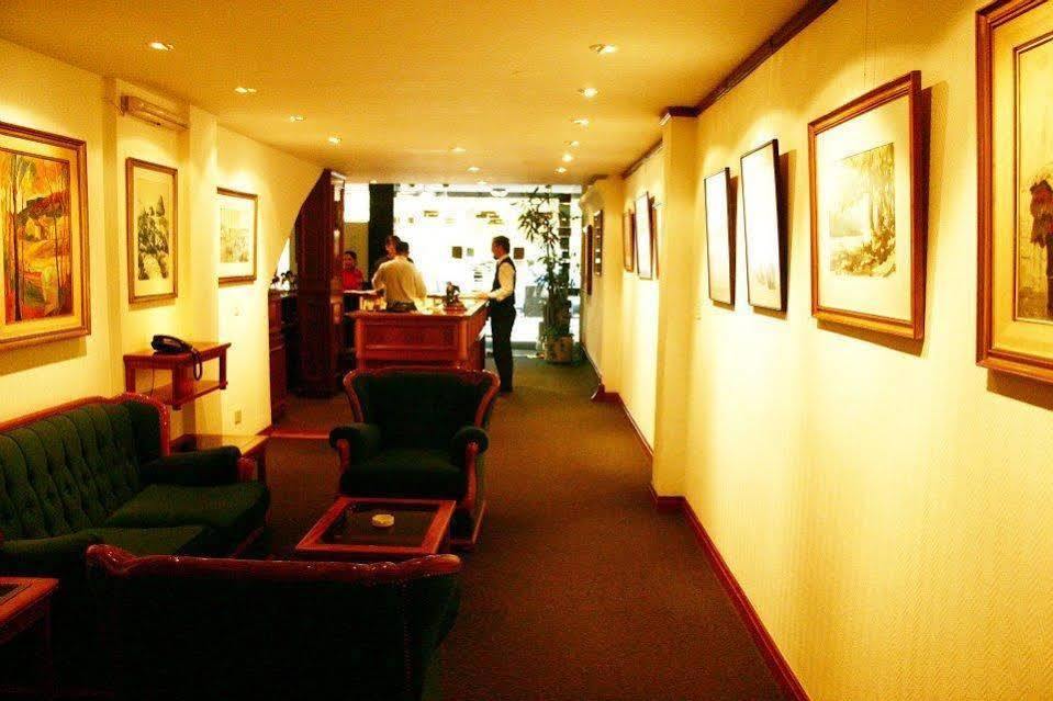 Plaza Hotel Tandil Exterior foto