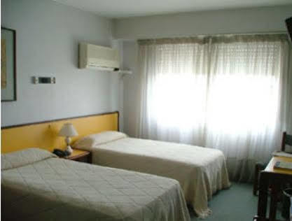 Plaza Hotel Tandil Exterior foto